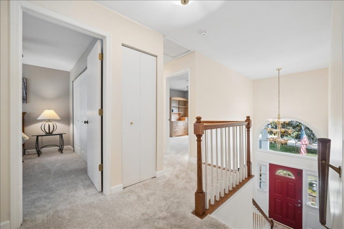 504 Carriage Hill, ISLAND LAKE, Illinois 60042, 3 Bedrooms Bedrooms, ,2 BathroomsBathrooms,House,For Sale,Carriage Hill,202603435