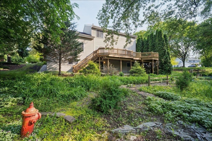 504 Carriage Hill, ISLAND LAKE, Illinois 60042, 3 Bedrooms Bedrooms, ,2 BathroomsBathrooms,House,For Sale,Carriage Hill,202603435
