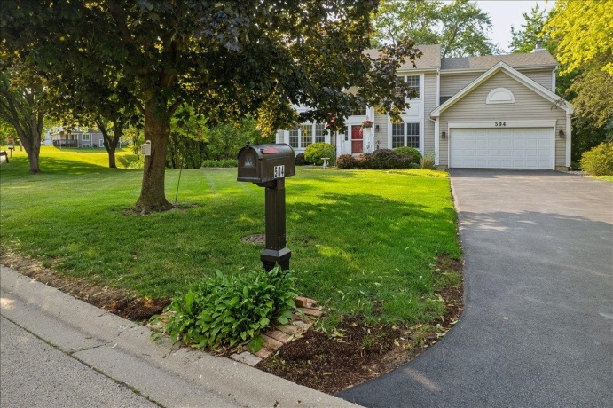 504 Carriage Hill, ISLAND LAKE, Illinois 60042, 3 Bedrooms Bedrooms, ,2 BathroomsBathrooms,House,For Sale,Carriage Hill,202603435