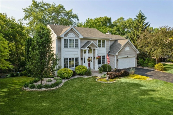 504 Carriage Hill, ISLAND LAKE, Illinois 60042, 3 Bedrooms Bedrooms, ,2 BathroomsBathrooms,House,For Sale,Carriage Hill,202603435
