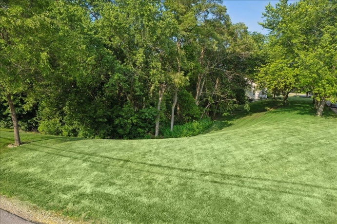 504 Carriage Hill, ISLAND LAKE, Illinois 60042, 3 Bedrooms Bedrooms, ,2 BathroomsBathrooms,House,For Sale,Carriage Hill,202603435
