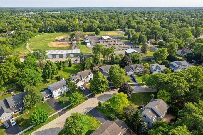 504 Carriage Hill, ISLAND LAKE, Illinois 60042, 3 Bedrooms Bedrooms, ,2 BathroomsBathrooms,House,For Sale,Carriage Hill,202603435