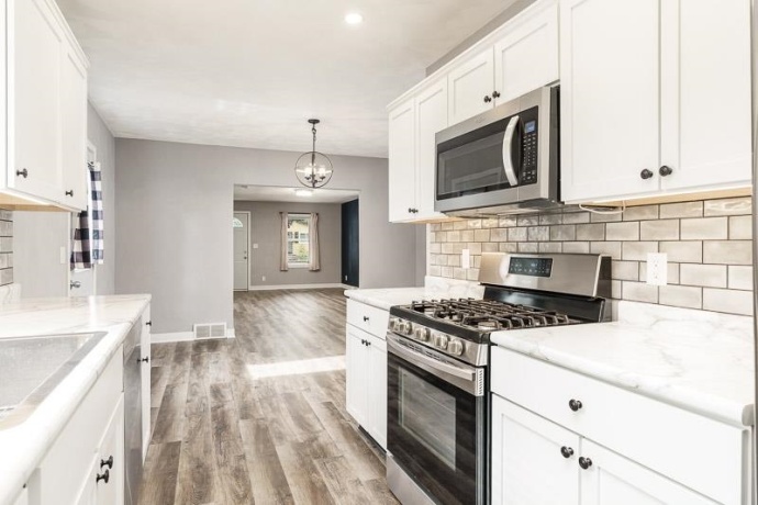 1430 COPELAND, BELOIT, Wisconsin 53511, 2 Bedrooms Bedrooms, ,1 BathroomBathrooms,House,For Sale,COPELAND,202603442