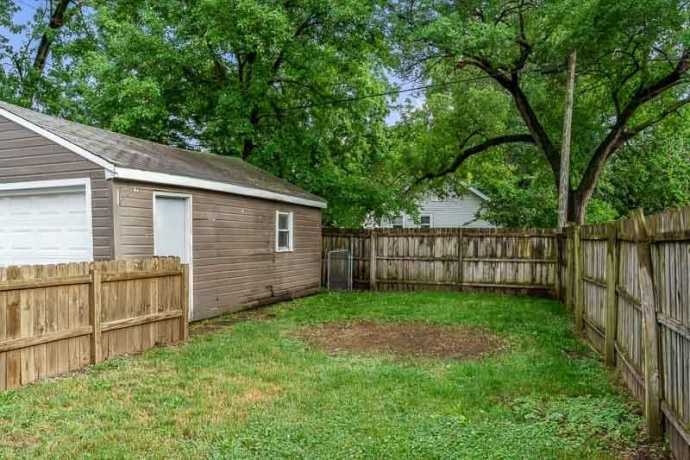 1430 COPELAND, BELOIT, Wisconsin 53511, 2 Bedrooms Bedrooms, ,1 BathroomBathrooms,House,For Sale,COPELAND,202603442