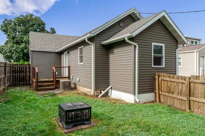 1430 COPELAND, BELOIT, Wisconsin 53511, 2 Bedrooms Bedrooms, ,1 BathroomBathrooms,House,For Sale,COPELAND,202603442