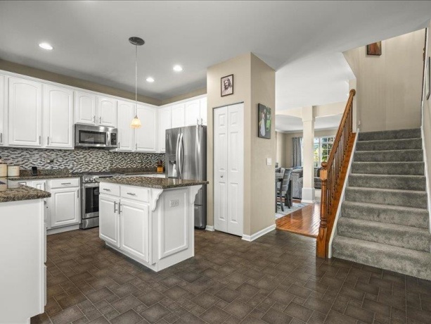 10695 Yellowstone, HUNTLEY, Illinois 60142, 3 Bedrooms Bedrooms, ,2 BathroomsBathrooms,House,For Sale,Yellowstone,202603444