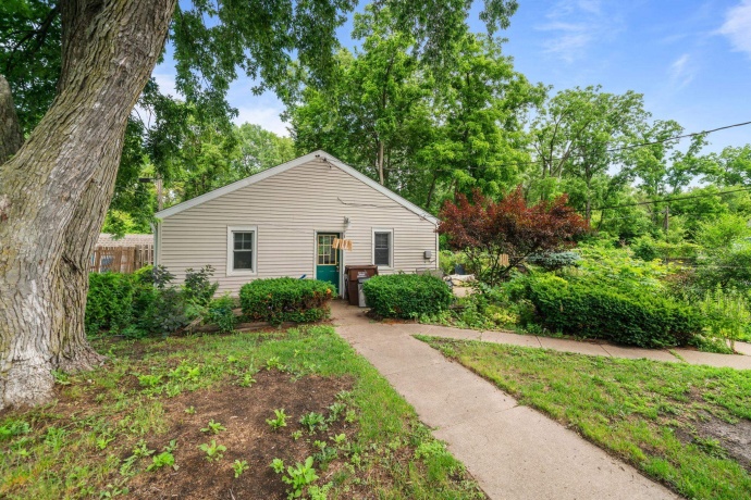 641 Northwestern, SOUTH BELOIT, Illinois 61080, 2 Bedrooms Bedrooms, ,1 BathroomBathrooms,House,For Sale,Northwestern,202603447