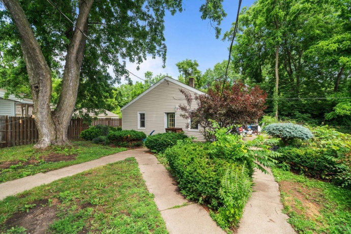 641 Northwestern, SOUTH BELOIT, Illinois 61080, 2 Bedrooms Bedrooms, ,1 BathroomBathrooms,House,For Sale,Northwestern,202603447