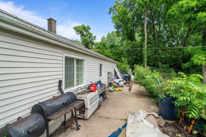 641 Northwestern, SOUTH BELOIT, Illinois 61080, 2 Bedrooms Bedrooms, ,1 BathroomBathrooms,House,For Sale,Northwestern,202603447