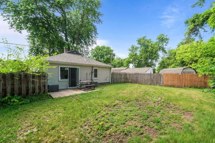 641 Northwestern, SOUTH BELOIT, Illinois 61080, 2 Bedrooms Bedrooms, ,1 BathroomBathrooms,House,For Sale,Northwestern,202603447