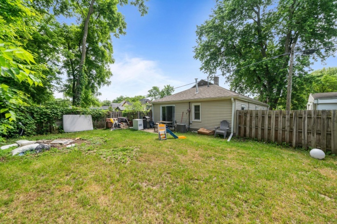 641 Northwestern, SOUTH BELOIT, Illinois 61080, 2 Bedrooms Bedrooms, ,1 BathroomBathrooms,House,For Sale,Northwestern,202603447