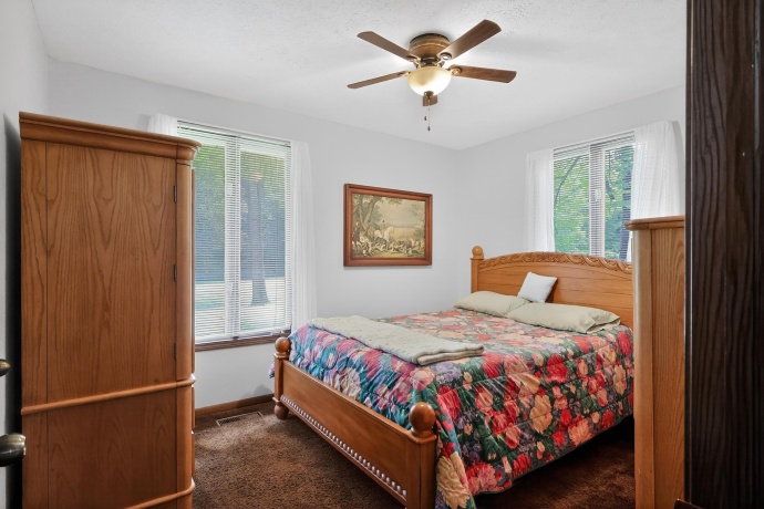 765 Lakewood, ROCKFORD, Illinois 61102, 3 Bedrooms Bedrooms, ,2 BathroomsBathrooms,House,For Sale,Lakewood,202603449