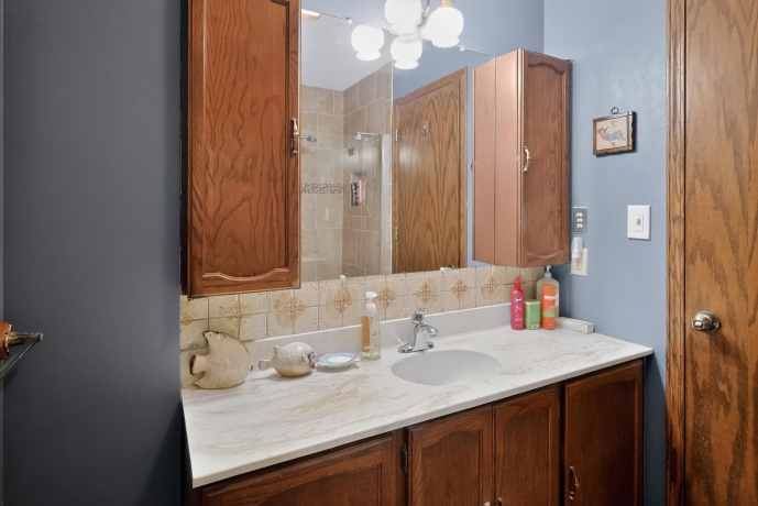765 Lakewood, ROCKFORD, Illinois 61102, 3 Bedrooms Bedrooms, ,2 BathroomsBathrooms,House,For Sale,Lakewood,202603449