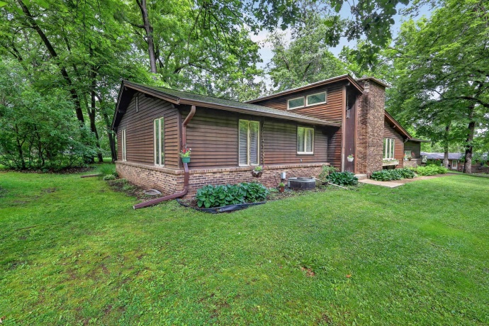 765 Lakewood, ROCKFORD, Illinois 61102, 3 Bedrooms Bedrooms, ,2 BathroomsBathrooms,House,For Sale,Lakewood,202603449
