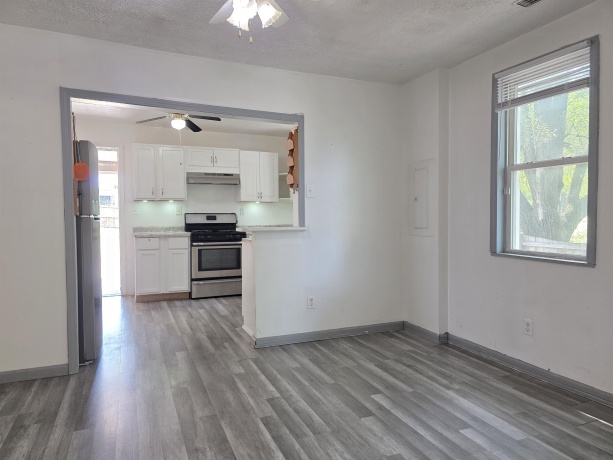 1701 Lyran Ave, ROCKFORD, Illinois 61109, 3 Bedrooms Bedrooms, ,1 BathroomBathrooms,House,For Sale,Lyran Ave,202603229