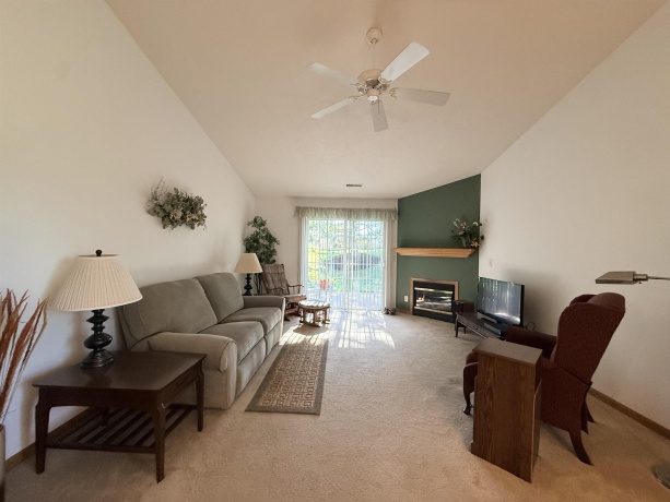 5241 DIANE, ROCKFORD, Illinois 61108, 2 Bedrooms Bedrooms, ,2 BathroomsBathrooms,Condominium,For Sale,DIANE,202603460