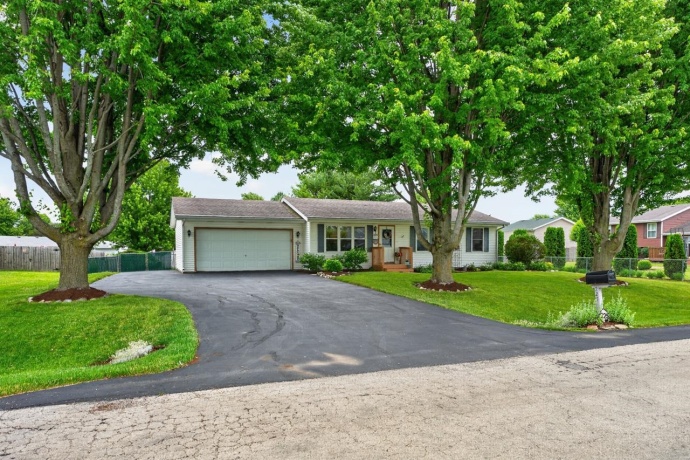 225 Cloud Mist, CAPRON, Illinois 61012, 3 Bedrooms Bedrooms, ,2 BathroomsBathrooms,House,For Sale,Cloud Mist,202603459
