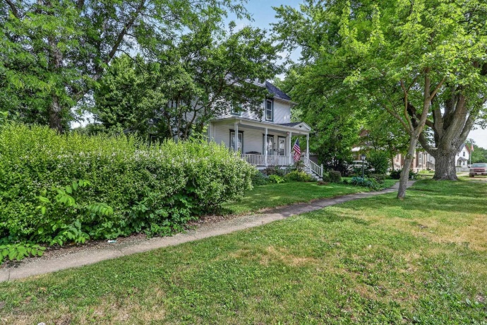 215 Harrison, BELVIDERE, Illinois 61008, 4 Bedrooms Bedrooms, ,3 BathroomsBathrooms,House,For Sale,Harrison,202603461
