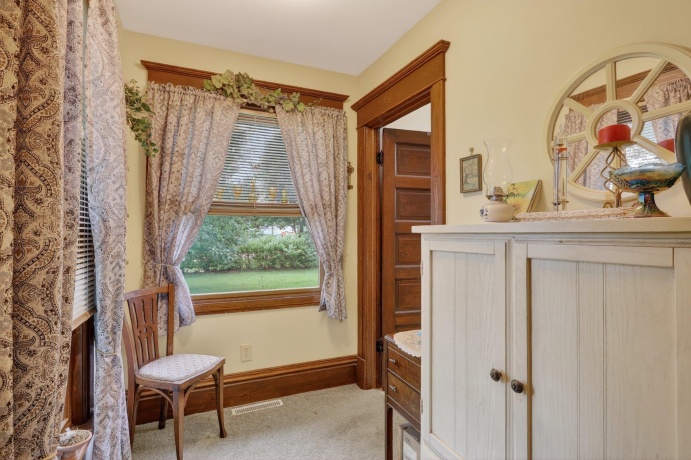 215 Harrison, BELVIDERE, Illinois 61008, 4 Bedrooms Bedrooms, ,3 BathroomsBathrooms,House,For Sale,Harrison,202603461