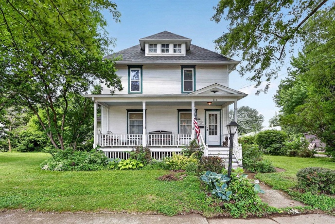 215 Harrison, BELVIDERE, Illinois 61008, 4 Bedrooms Bedrooms, ,3 BathroomsBathrooms,House,For Sale,Harrison,202603461