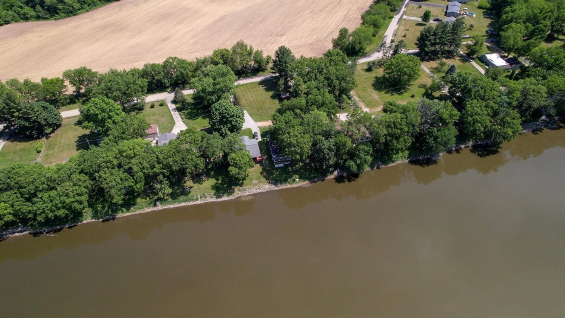 7198 Rock Nation, DIXON, Illinois 61021, 2 Bedrooms Bedrooms, ,1 BathroomBathrooms,House,For Sale,Rock Nation,202603462