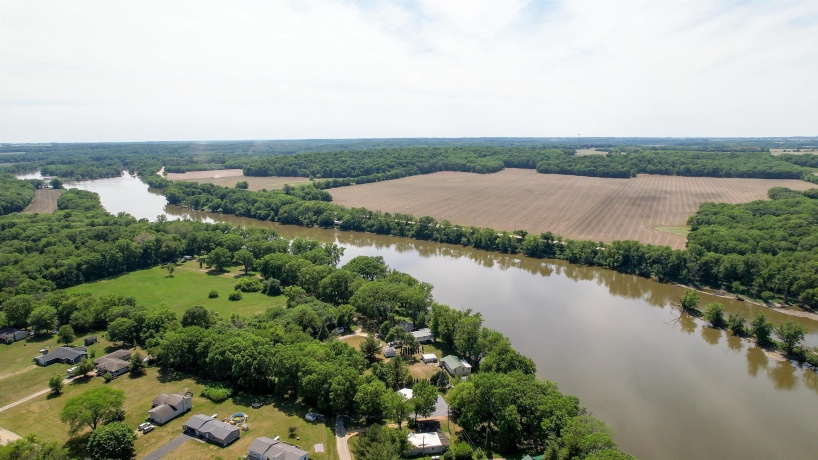 7198 Rock Nation, DIXON, Illinois 61021, 2 Bedrooms Bedrooms, ,1 BathroomBathrooms,House,For Sale,Rock Nation,202603462