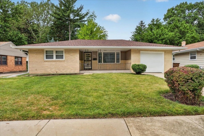 404 Fairfield, ROCKFORD, Illinois 61107, 3 Bedrooms Bedrooms, ,1 BathroomBathrooms,House,For Sale,Fairfield,202603468