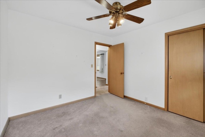 404 Fairfield, ROCKFORD, Illinois 61107, 3 Bedrooms Bedrooms, ,1 BathroomBathrooms,House,For Sale,Fairfield,202603468