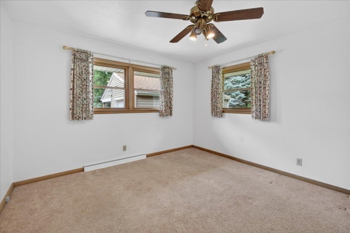 404 Fairfield, ROCKFORD, Illinois 61107, 3 Bedrooms Bedrooms, ,1 BathroomBathrooms,House,For Sale,Fairfield,202603468