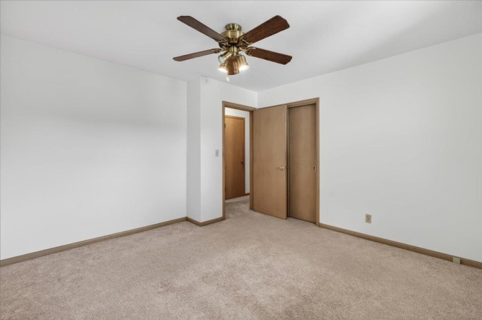 404 Fairfield, ROCKFORD, Illinois 61107, 3 Bedrooms Bedrooms, ,1 BathroomBathrooms,House,For Sale,Fairfield,202603468