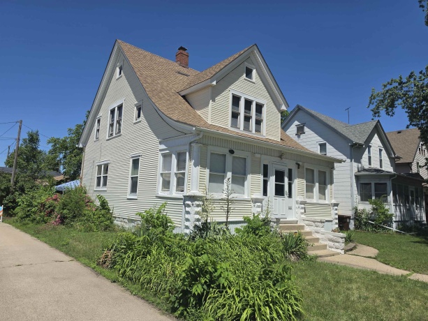 1413 Parmele, ROCKFORD, Illinois 61104, 2 Bedrooms Bedrooms, ,2 BathroomsBathrooms,House,For Sale,Parmele,202603470