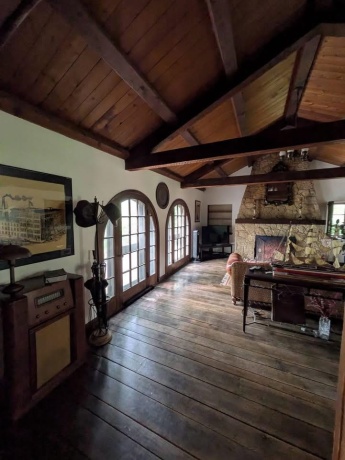 521 Cedar Creek, FREEPORT, Illinois 61032, 2 Bedrooms Bedrooms, ,1 BathroomBathrooms,House,For Sale,Cedar Creek,202603474