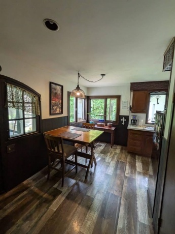 521 Cedar Creek, FREEPORT, Illinois 61032, 2 Bedrooms Bedrooms, ,1 BathroomBathrooms,House,For Sale,Cedar Creek,202603474