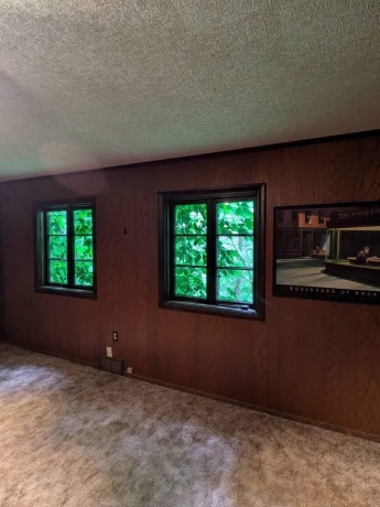 521 Cedar Creek, FREEPORT, Illinois 61032, 2 Bedrooms Bedrooms, ,1 BathroomBathrooms,House,For Sale,Cedar Creek,202603474
