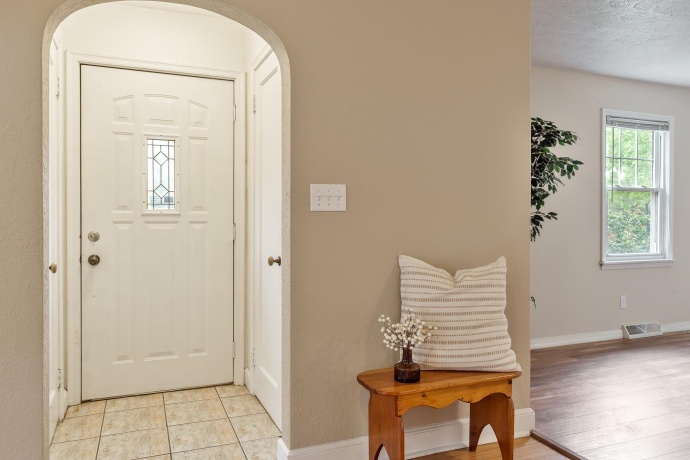 1611 Michigan, ROCKFORD, Illinois 61102, 4 Bedrooms Bedrooms, ,2 BathroomsBathrooms,House,For Sale,Michigan,202603479