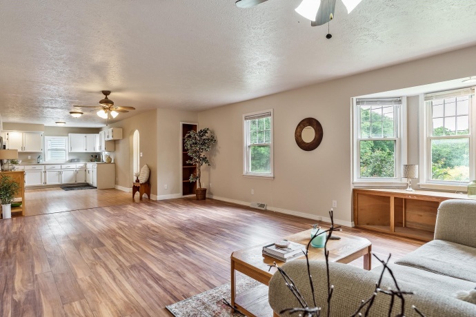 1611 Michigan, ROCKFORD, Illinois 61102, 4 Bedrooms Bedrooms, ,2 BathroomsBathrooms,House,For Sale,Michigan,202603479