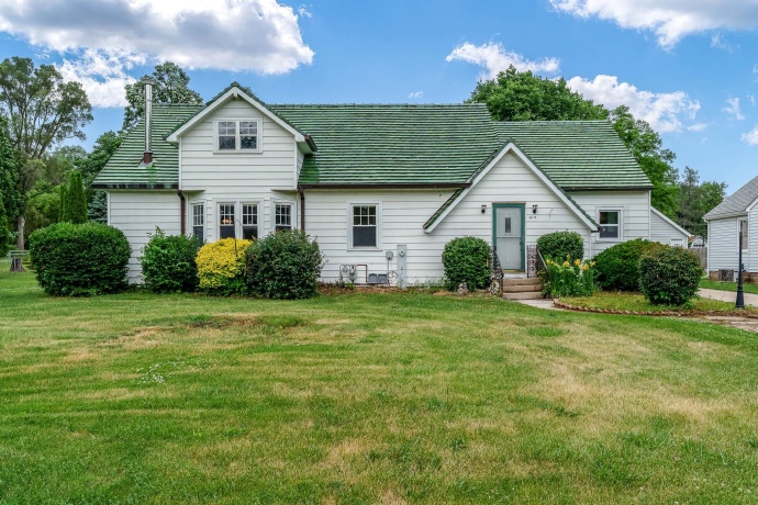 1611 Michigan, ROCKFORD, Illinois 61102, 4 Bedrooms Bedrooms, ,2 BathroomsBathrooms,House,For Sale,Michigan,202603479