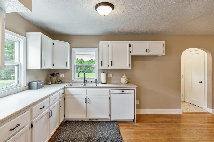 1611 Michigan, ROCKFORD, Illinois 61102, 4 Bedrooms Bedrooms, ,2 BathroomsBathrooms,House,For Sale,Michigan,202603479