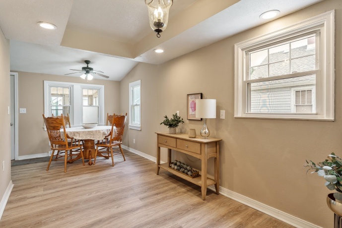 1611 Michigan, ROCKFORD, Illinois 61102, 4 Bedrooms Bedrooms, ,2 BathroomsBathrooms,House,For Sale,Michigan,202603479