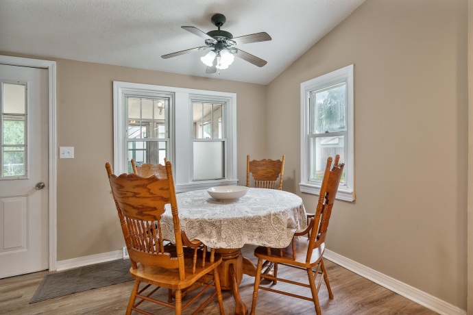 1611 Michigan, ROCKFORD, Illinois 61102, 4 Bedrooms Bedrooms, ,2 BathroomsBathrooms,House,For Sale,Michigan,202603479