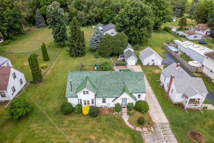1611 Michigan, ROCKFORD, Illinois 61102, 4 Bedrooms Bedrooms, ,2 BathroomsBathrooms,House,For Sale,Michigan,202603479