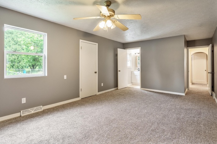1611 Michigan, ROCKFORD, Illinois 61102, 4 Bedrooms Bedrooms, ,2 BathroomsBathrooms,House,For Sale,Michigan,202603479