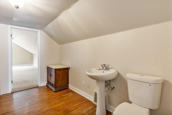 1611 Michigan, ROCKFORD, Illinois 61102, 4 Bedrooms Bedrooms, ,2 BathroomsBathrooms,House,For Sale,Michigan,202603479