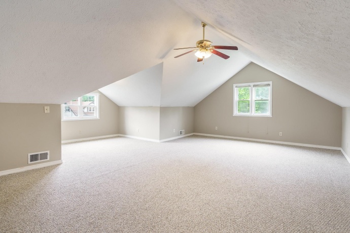 1611 Michigan, ROCKFORD, Illinois 61102, 4 Bedrooms Bedrooms, ,2 BathroomsBathrooms,House,For Sale,Michigan,202603479