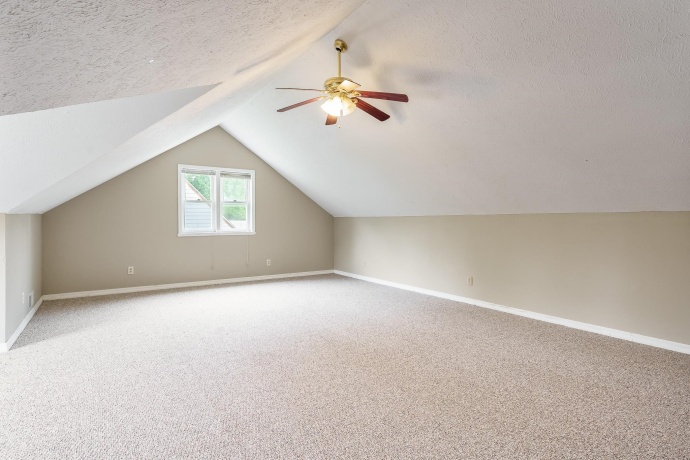 1611 Michigan, ROCKFORD, Illinois 61102, 4 Bedrooms Bedrooms, ,2 BathroomsBathrooms,House,For Sale,Michigan,202603479