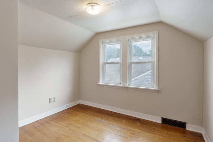 1611 Michigan, ROCKFORD, Illinois 61102, 4 Bedrooms Bedrooms, ,2 BathroomsBathrooms,House,For Sale,Michigan,202603479
