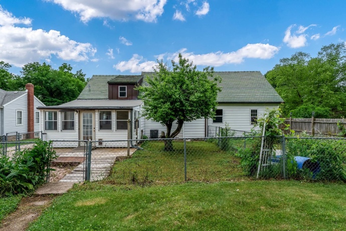 1611 Michigan, ROCKFORD, Illinois 61102, 4 Bedrooms Bedrooms, ,2 BathroomsBathrooms,House,For Sale,Michigan,202603479