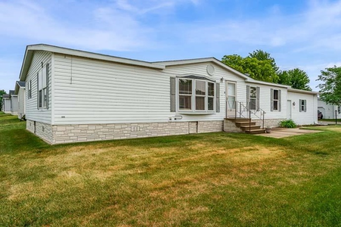 2231 BLOSSOM, BELVIDERE, Illinois 61008, 3 Bedrooms Bedrooms, ,2 BathroomsBathrooms,House,For Sale,BLOSSOM,202603480