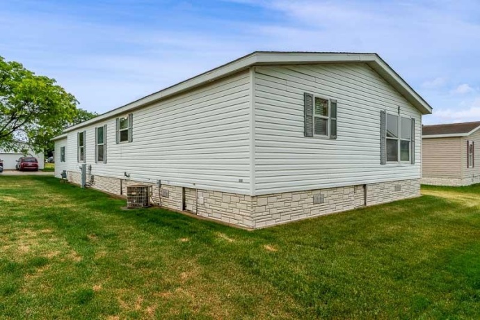 2231 BLOSSOM, BELVIDERE, Illinois 61008, 3 Bedrooms Bedrooms, ,2 BathroomsBathrooms,House,For Sale,BLOSSOM,202603480