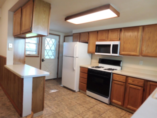 6324 Beech, LOVES PARK, Illinois 61111, 3 Bedrooms Bedrooms, ,1 BathroomBathrooms,House,For Sale,Beech,202603482